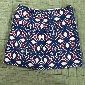 Vineyard Vines Navy and White Tile-Print A-Line Mini Skirt with Red Accents
